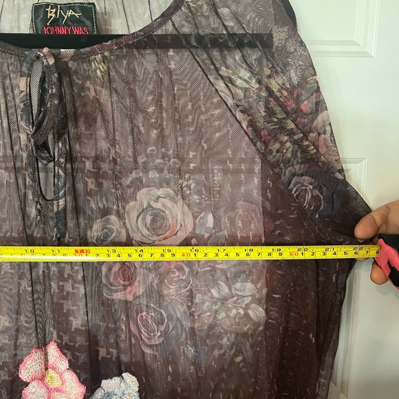 Johnny Was Blouse - Picture 4 of 5